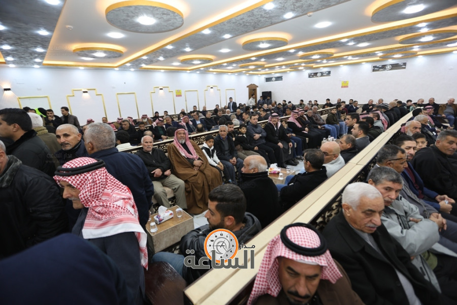 الطراونة والذيابات البطوش.. نسايب (صور)