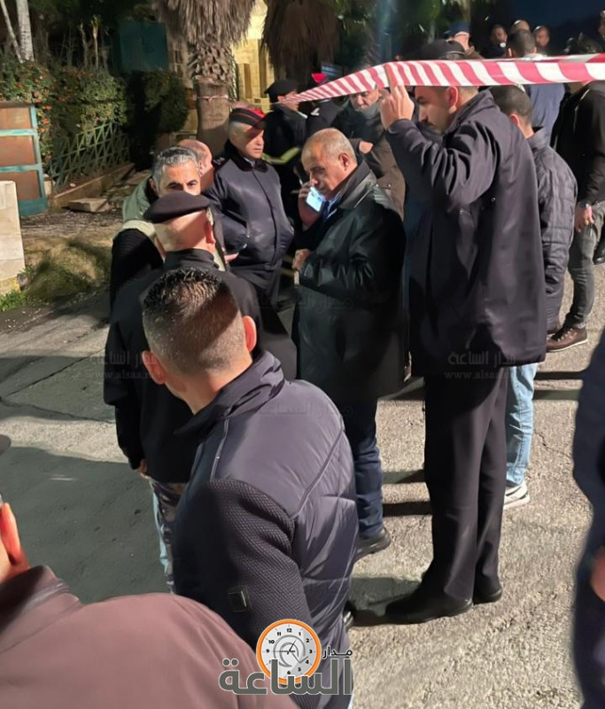 الجهات المختصة تتعامل مع عمارة آيلة