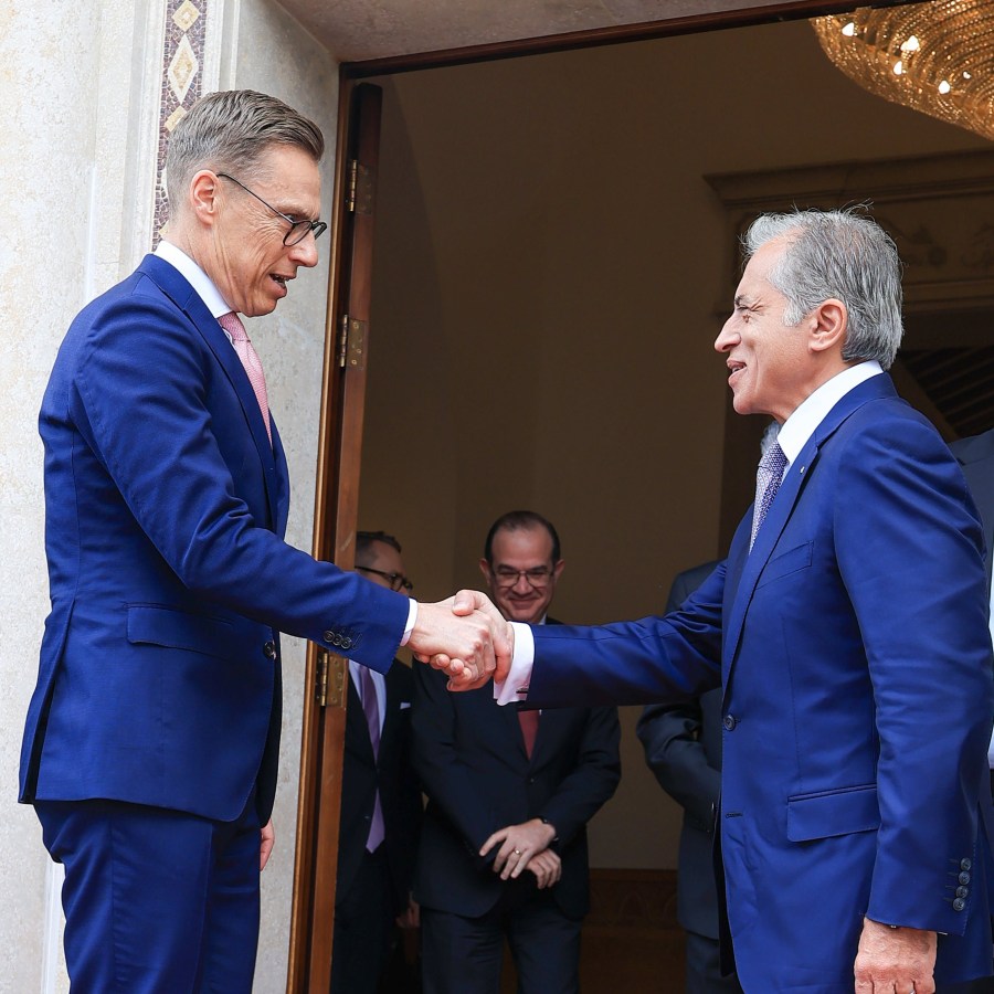 جعفر حسان يستقبل الرئيس الفنلندي