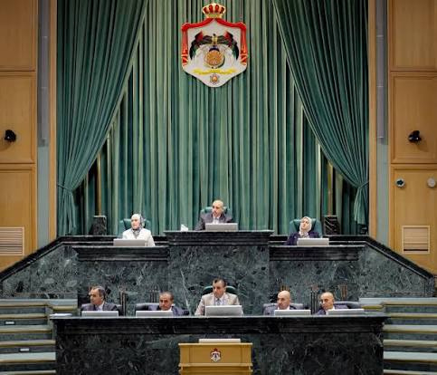 دورة برلمانية اتسمت بالانجاز والقاضي احتوى