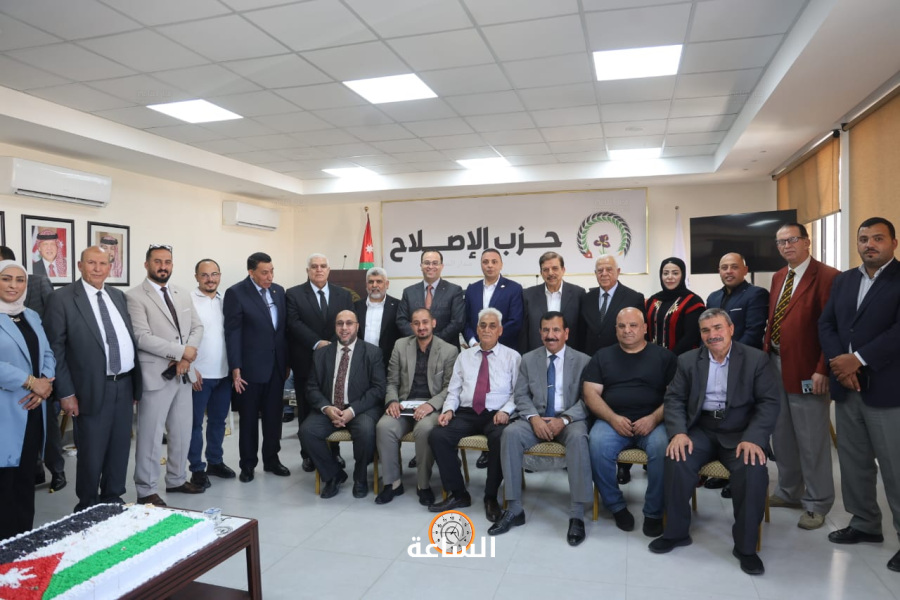 حزب الإصلاح يستقبل المهنئين بعيد الأضحى