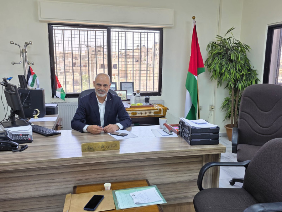 الزرقاء: تطوير الخدمات الضريبية إلكترونيا لتعزيز