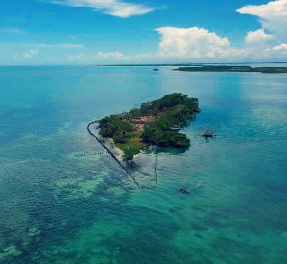 لم لا يكون لك دولتك الخاصة..