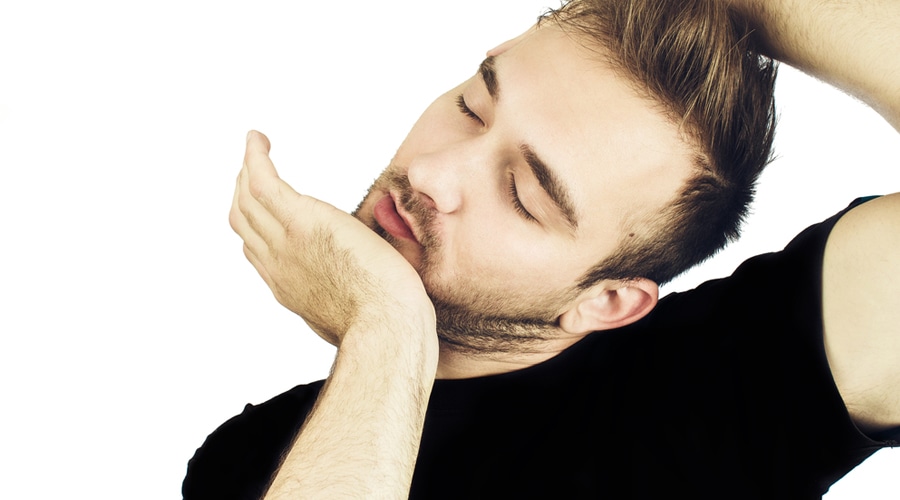 فرقعة العنق لها عواقب خطيرة على