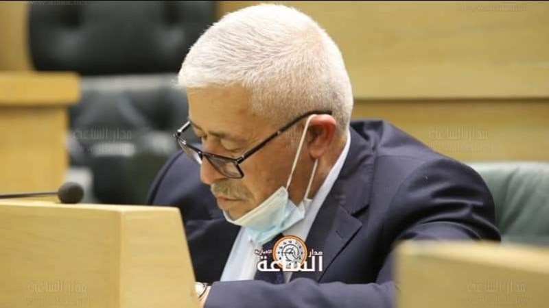 النائب الطراونة يوجه عددا من الأسئلة