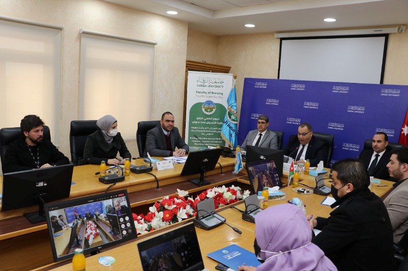 جامعة الزرقاء تنظم يوما علميا لكلية