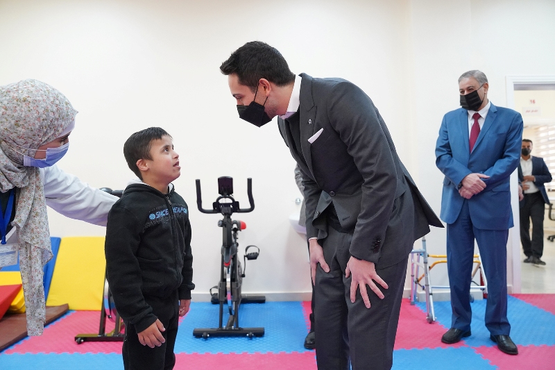 ولي العهد يفتتح مركز الطفيلة الشامل