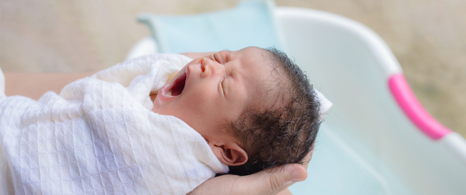 كيف تؤثر الرضاعة الطبيعية على الصداع