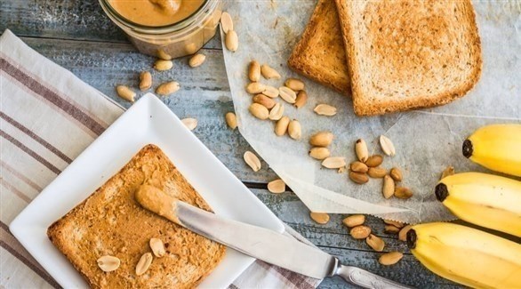 هل تضر السكريات بناء العضلات؟