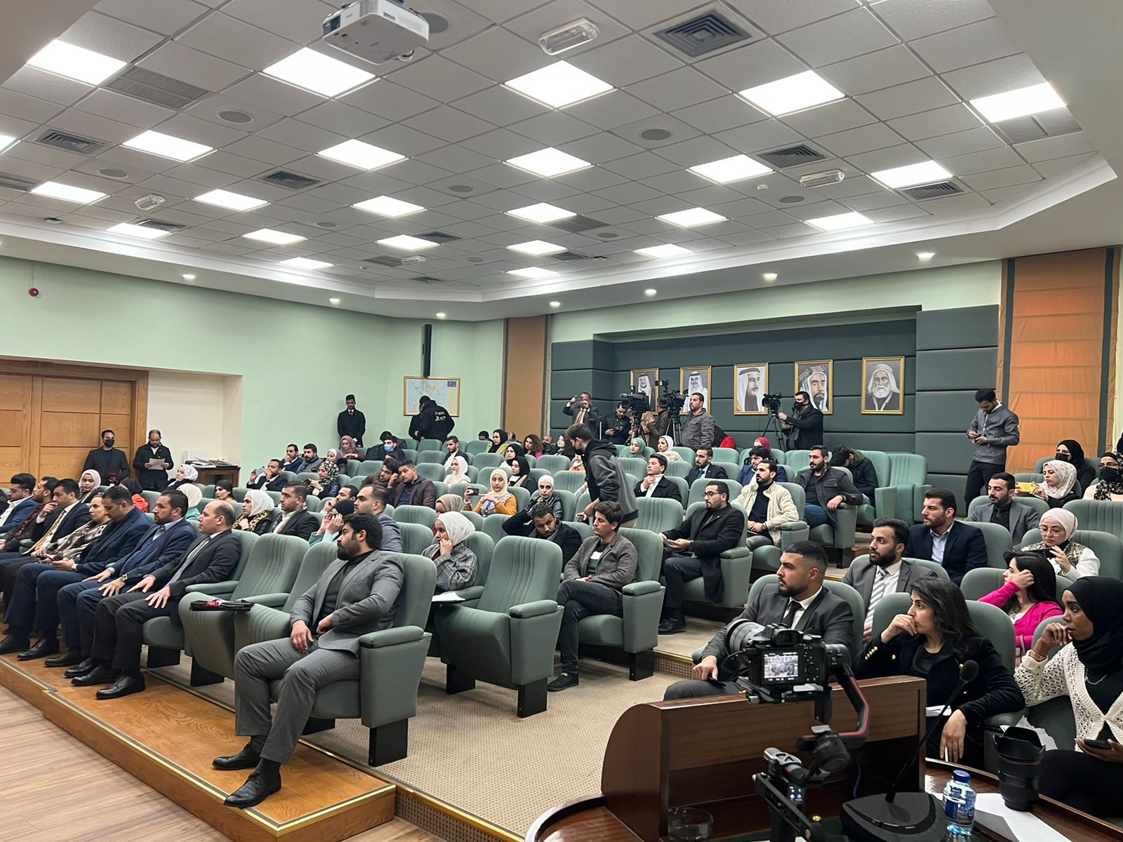 النواب يتسلم مخرجات مشروع حواريات الاصلاح