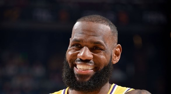 ليبرون جيمس يحصد جائزة راتزي الساخرة