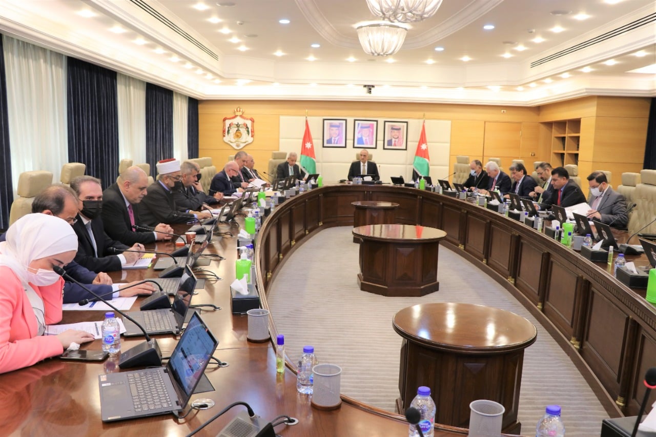 الحكومة: تحويل اتحاد جميّعات مربّي الأبقار