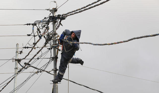 من شركة الكهرباء إلى المواطنين في