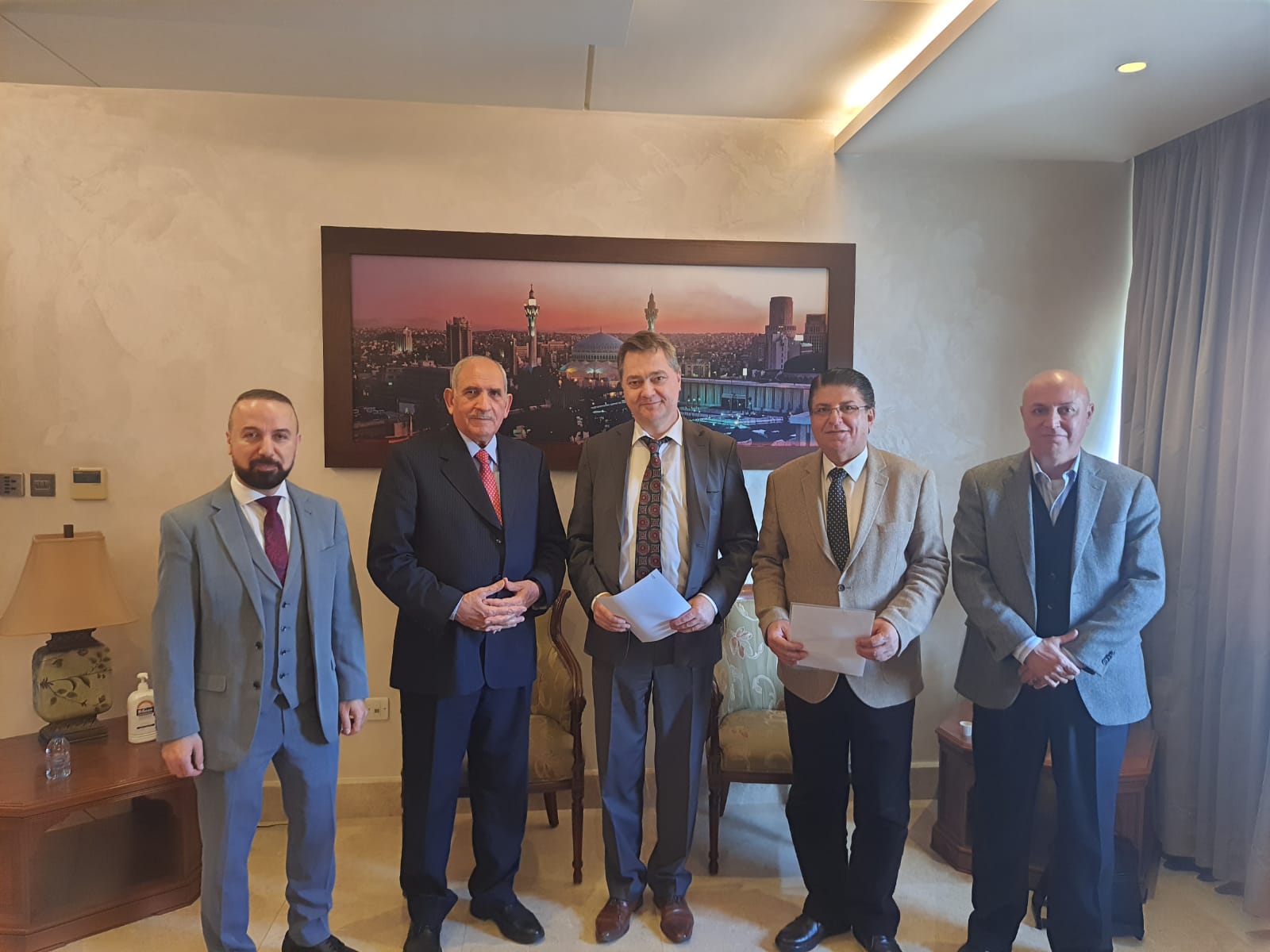 الفوسفات الأردنية ولوما الألمانية توقعان مذكرة