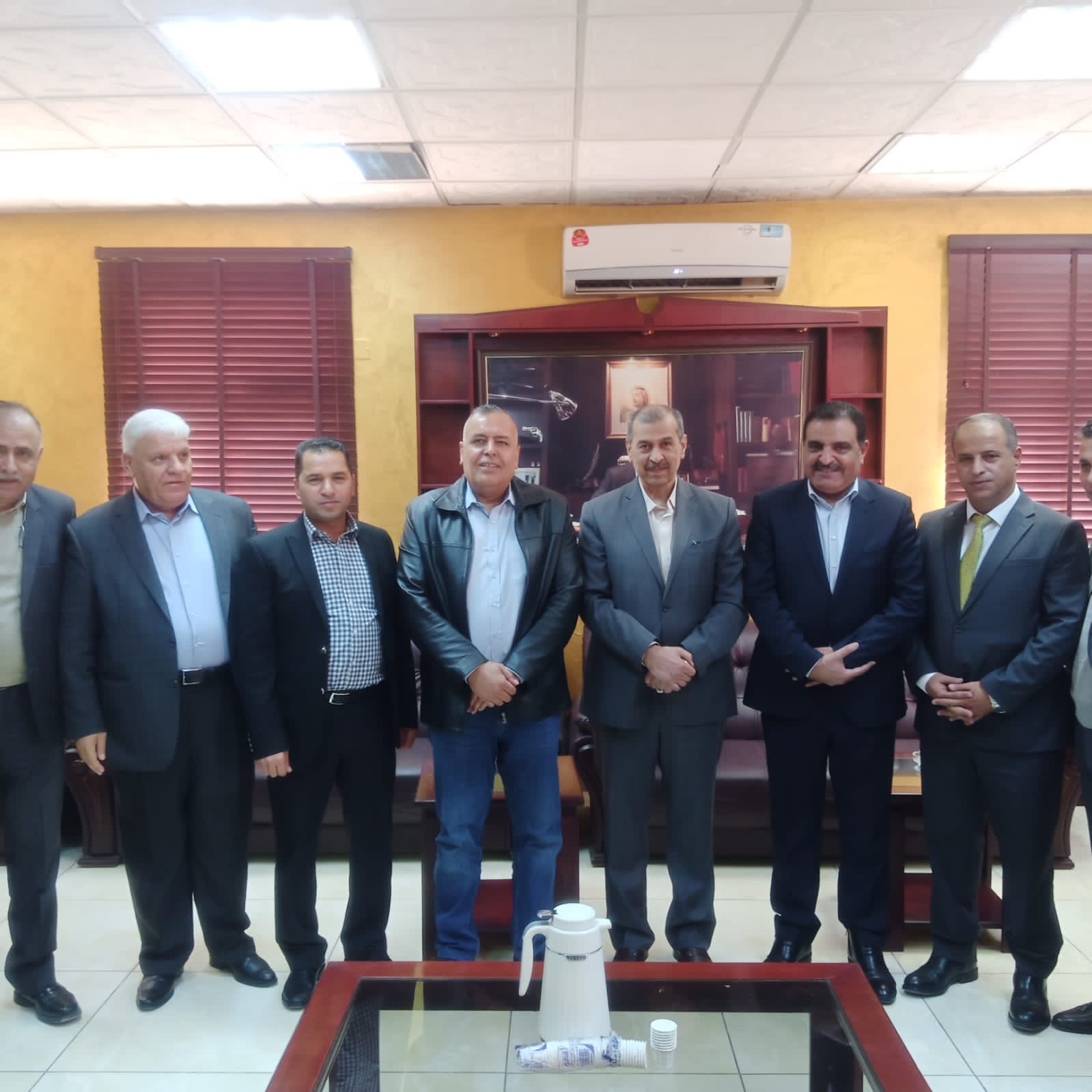 الحكام الإداريون يكرمون محافظ الزرقاء حجازي