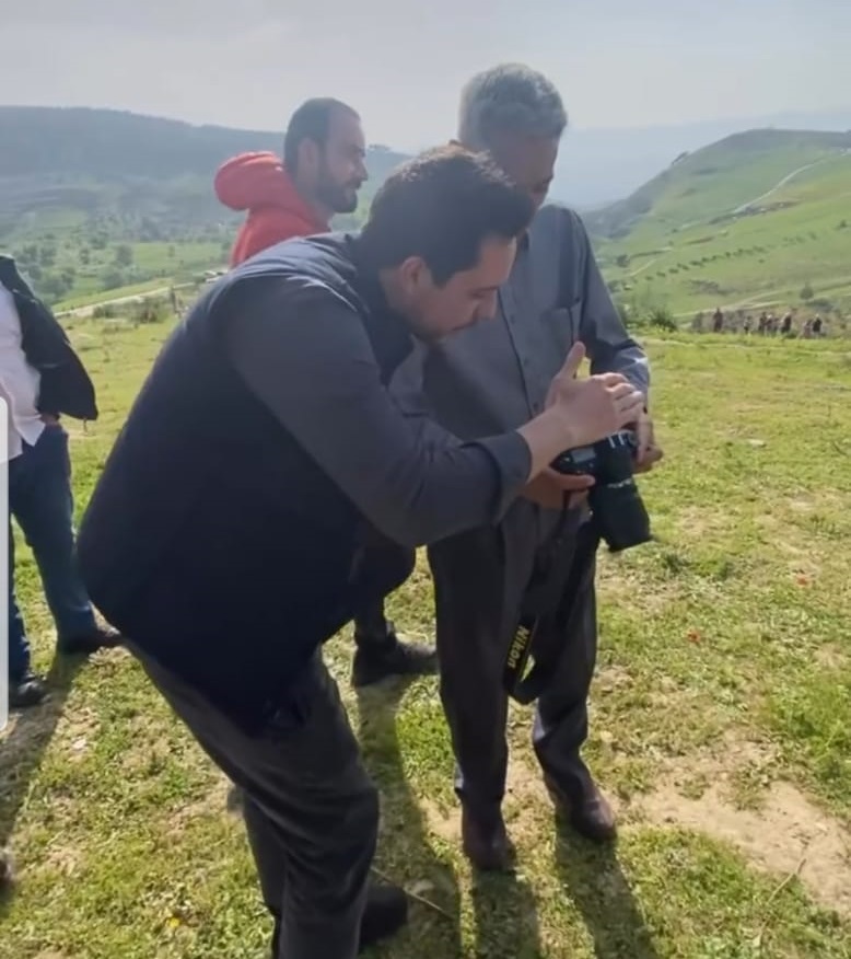 ولي العهد يزور وادي أم النمل