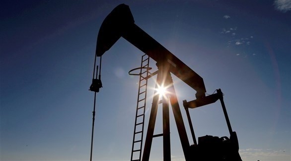 النفط يهبط أكثر من 5 دولارات