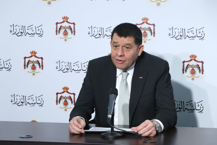 وزير العمل: جار العمل مع 5