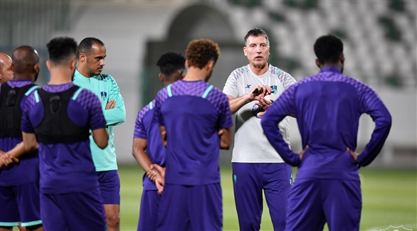 صحيفة: المنع من تسجيل لاعبين جدد