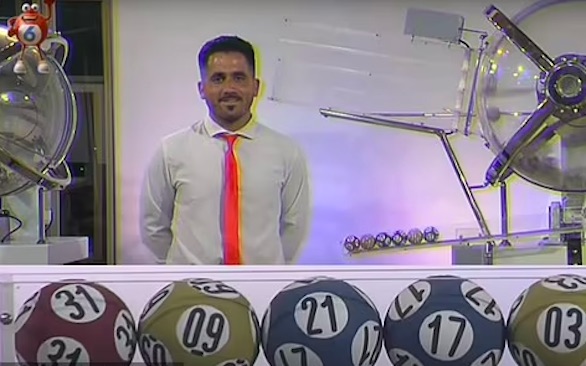 لص يعيد المسروقات لضحاياه بعد فوزه