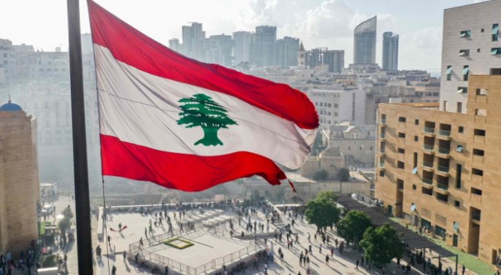لبنان يعلن إفلاسه رسميا