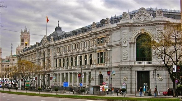 البنك المركزي الاسباني يرفع من توقعاته