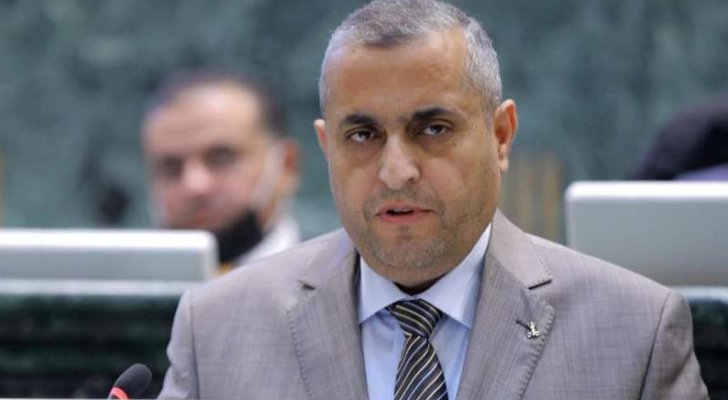 الصرايرة يتهم وزير الزراعة بسوء استخدام