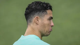 رونالدو يصف روني بـ الغيور