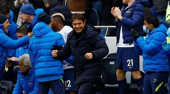 كونتي يحث لاعبي توتنهام على مواصلة