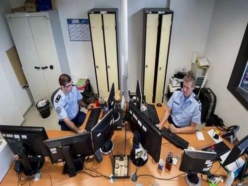 مداهمات في 11 دولة أوروبية لمكافحة