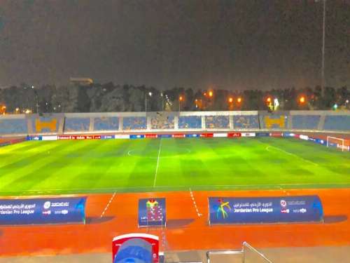 استعدادات المدينة الرياضية.. وتجهيز ارضيةاستاد عمان