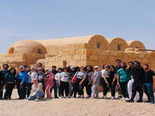 وفد طلابي من الجامعة الألمانية الأردنية