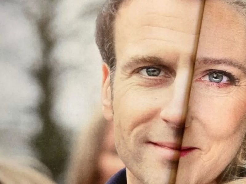 استفتاء الناخبين عند مراكز الاقتراع يظهر