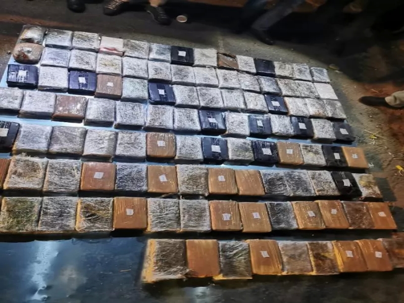 في العقبة خط انتاج ماكنة لقص