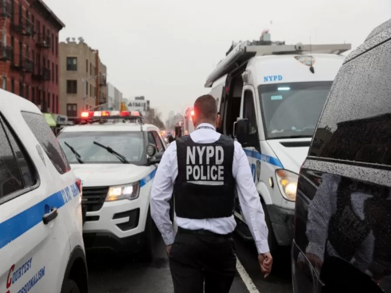 نيويورك.. أجهزة ناسفة و13 إصابة بعيارات