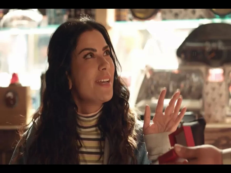 صبا مبارك تبيع ذهبها لتنقذ حبيبها