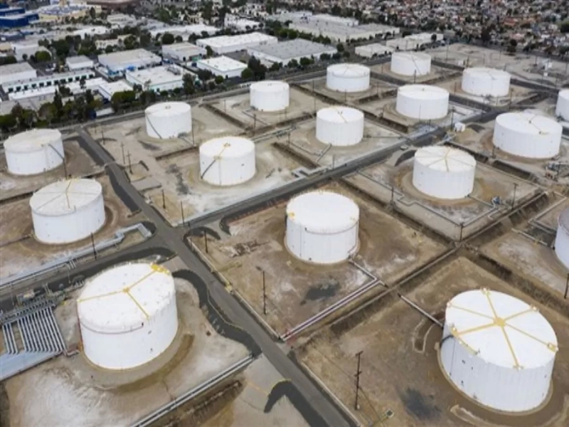 وكالة الطاقة الدولية تخفض تقديرات الطلب