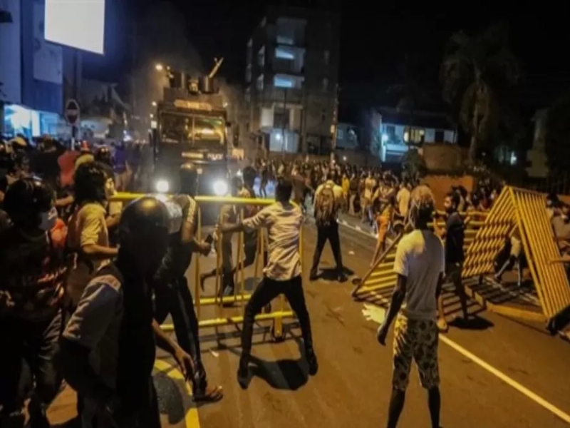 سريلانكا تطلب من مواطنيها في الخارج