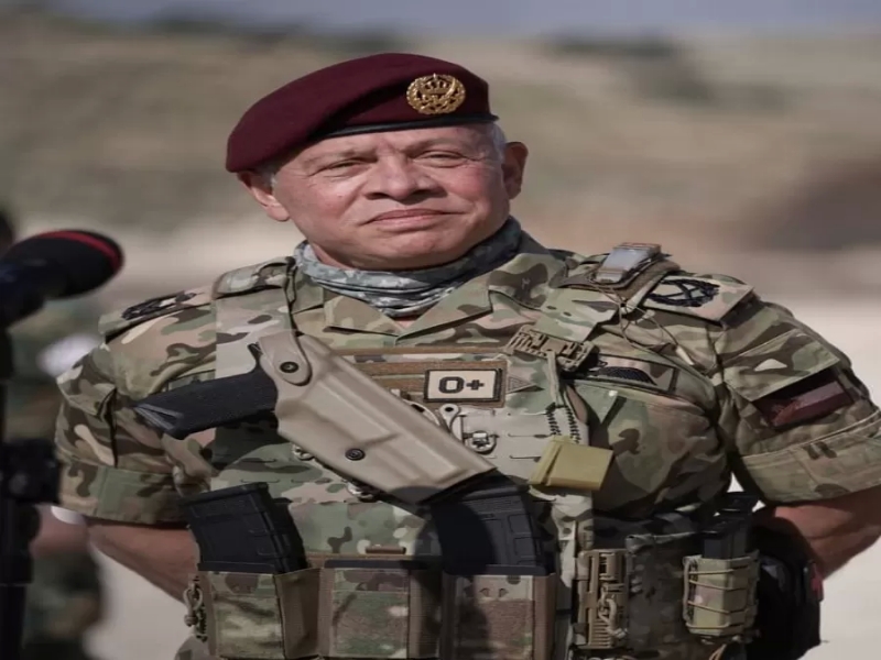 الملك يتلقى برقيات تهنئة من قادة