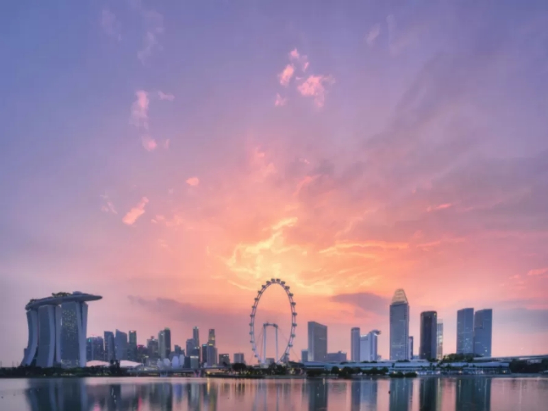 مساحة إحداها لا تتعدى الحيّ السكني..