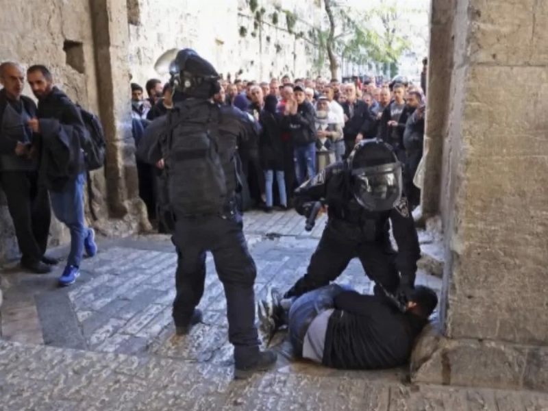 الافراج عن 52 فلسطينيا منهم 18