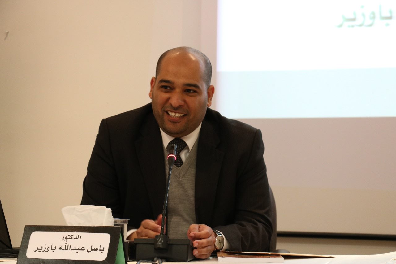 باسل باوزير يحاضر عن إعادة الاعتبار