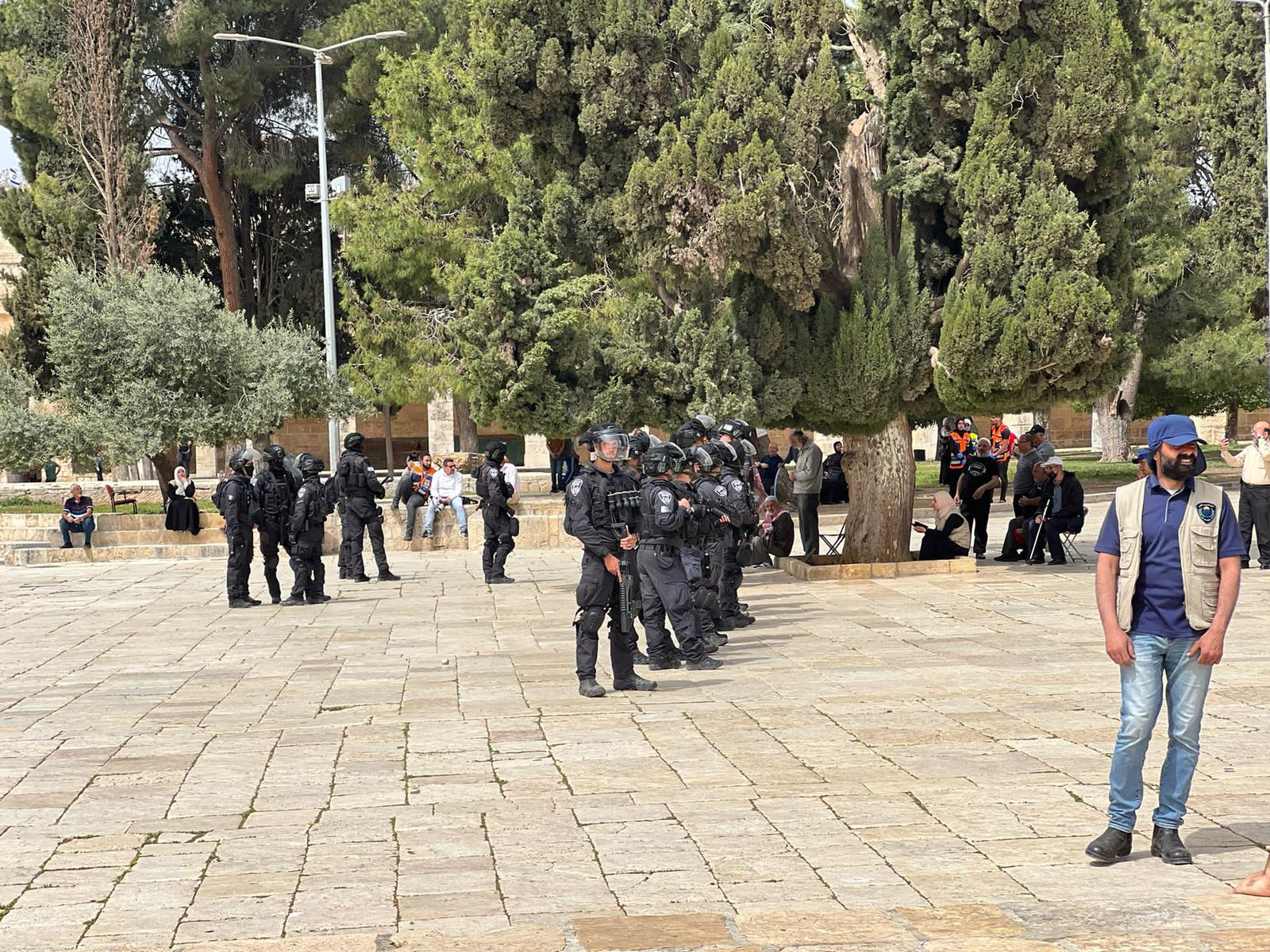 كيف بدت ساحات الأقصى صباح اليوم؟