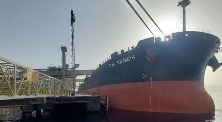 لأول مرة.. تصدير أكبر باخرة من