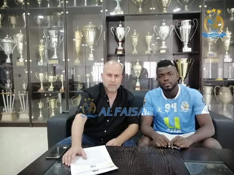 الفيصلي يفسخ عقد محترفه الأوغندي