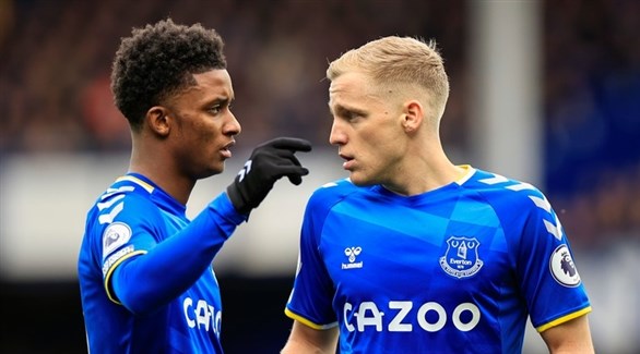 استبعاد فان دي بيك وغوميز من