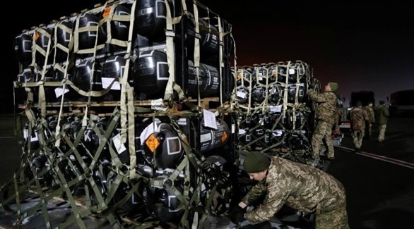 بريطانيا تزود أوكرانيا بمركبات وطائرات مسيرة