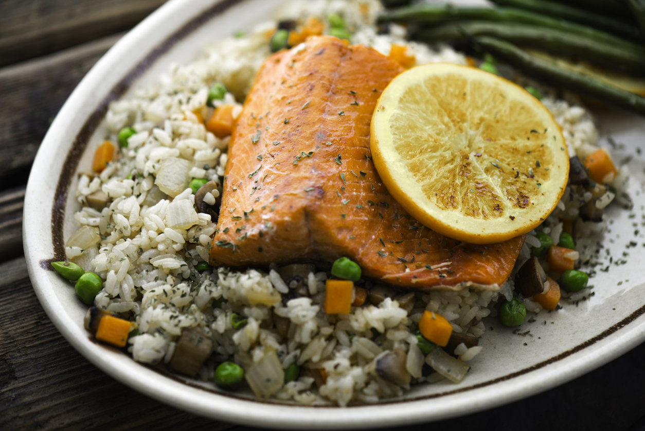 جرّب تحضير سلمون الزنجبيل والبرتقال