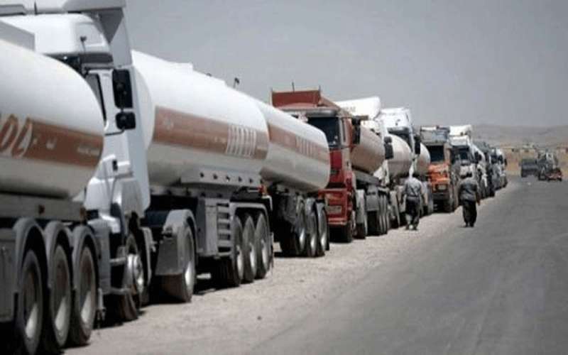 انقلاب صهريج محمل بمادة نفطية وإصابة