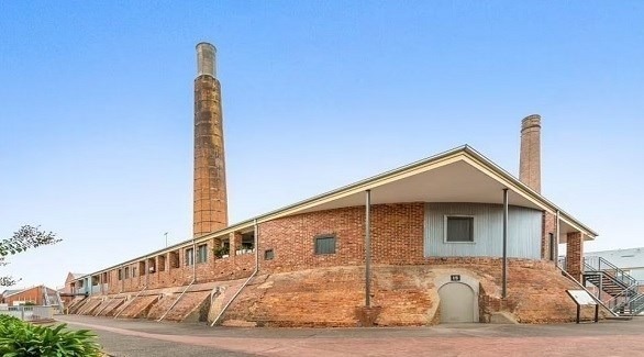 تحويل مصنع طوب عمره 134 عاما